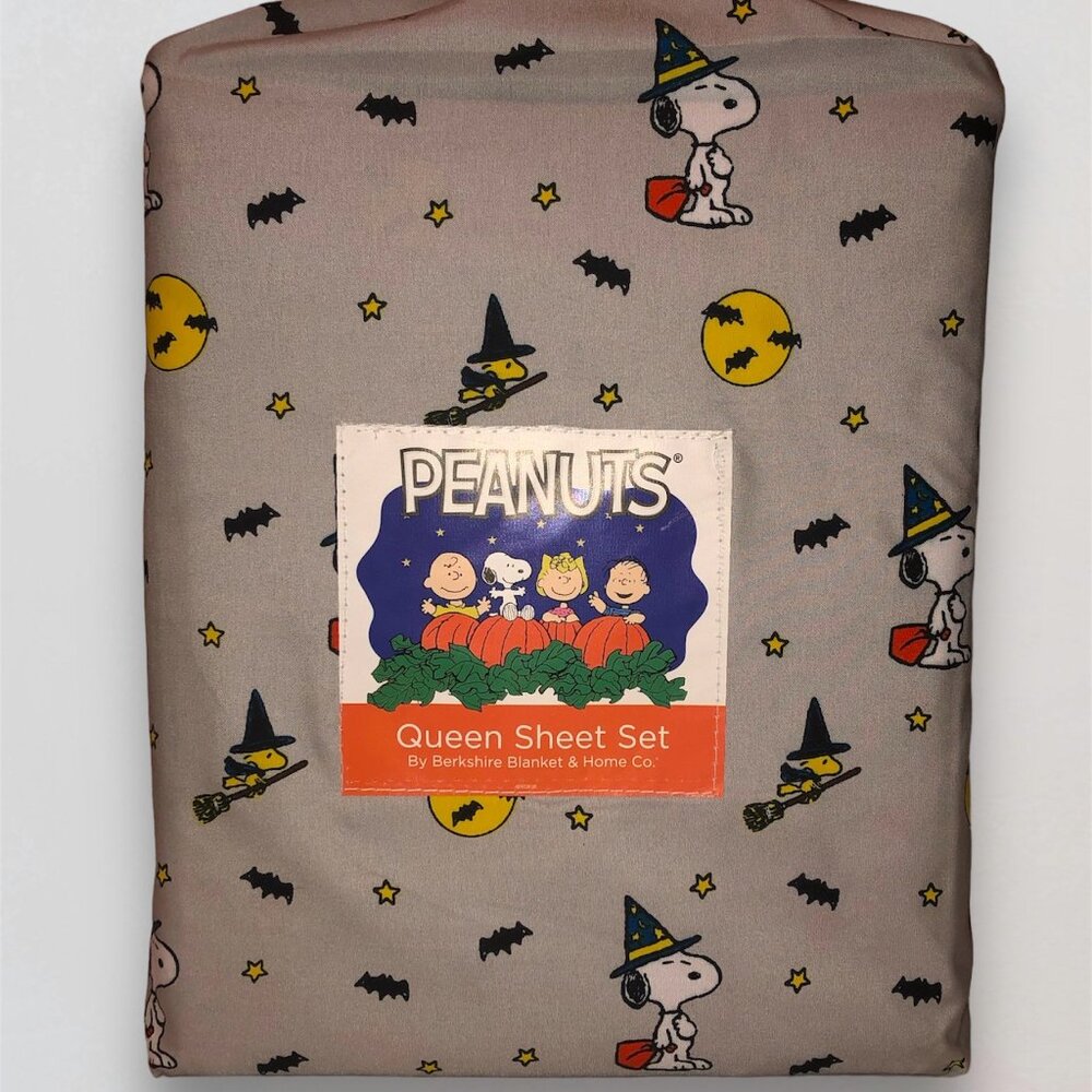 Snoopy Peanuts Halloween Fall Queen Sheet Sets Bats, Stars, Full Moons Woodstock